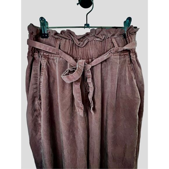 Thread and Supply Mauve Colored Flowy Pants With Belt - Picture 2 of 5